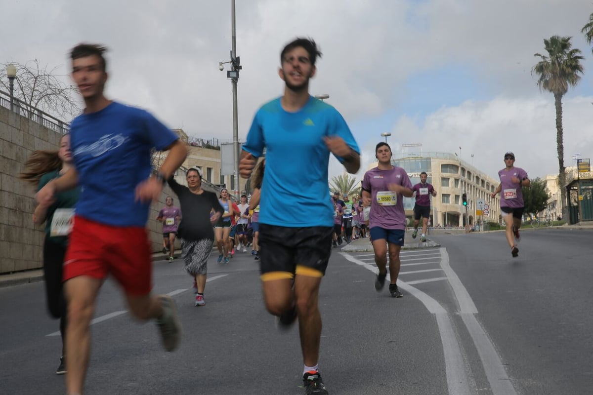 מרתון ירושלים: 30 אלף רצים  • צפו בגלריה