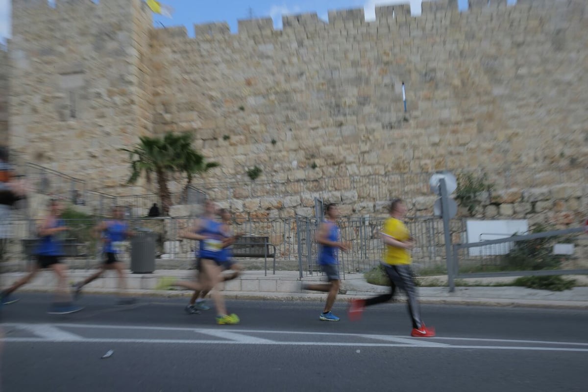 מרתון ירושלים: 30 אלף רצים  • צפו בגלריה