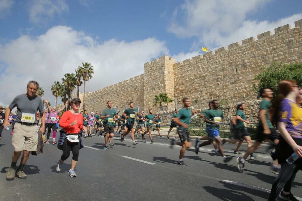 מרתון ירושלים: 30 אלף רצים  • צפו בגלריה