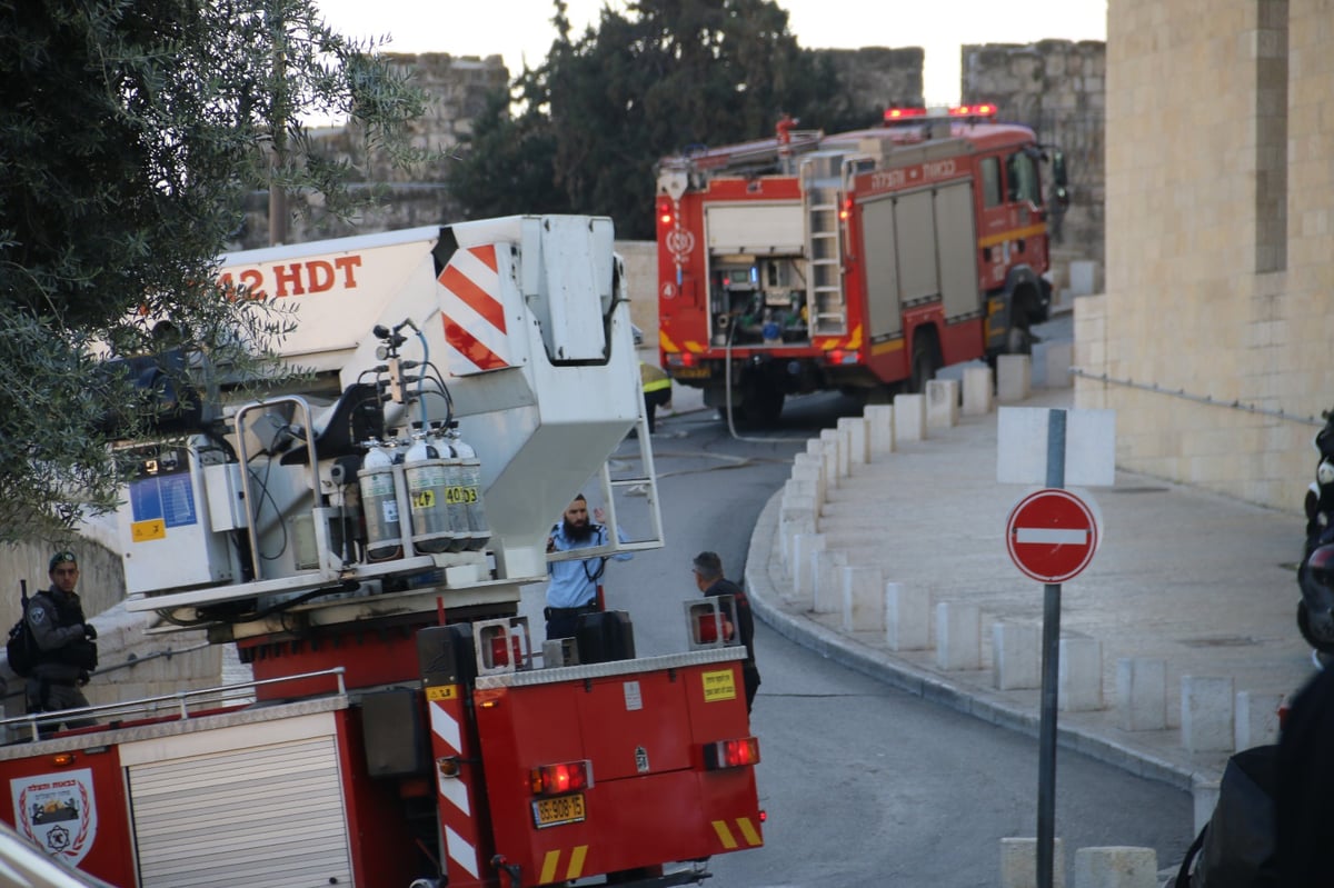 ירושלים: שריפה פרצה בישיבת 'פורת יוסף' בעיר העתיקה