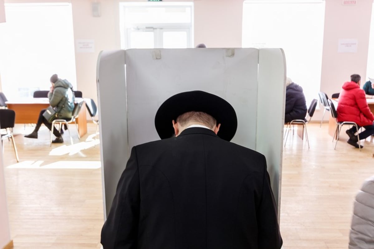 צפו: הגר"ב לאזאר הצביע בבחירות ברוסיה