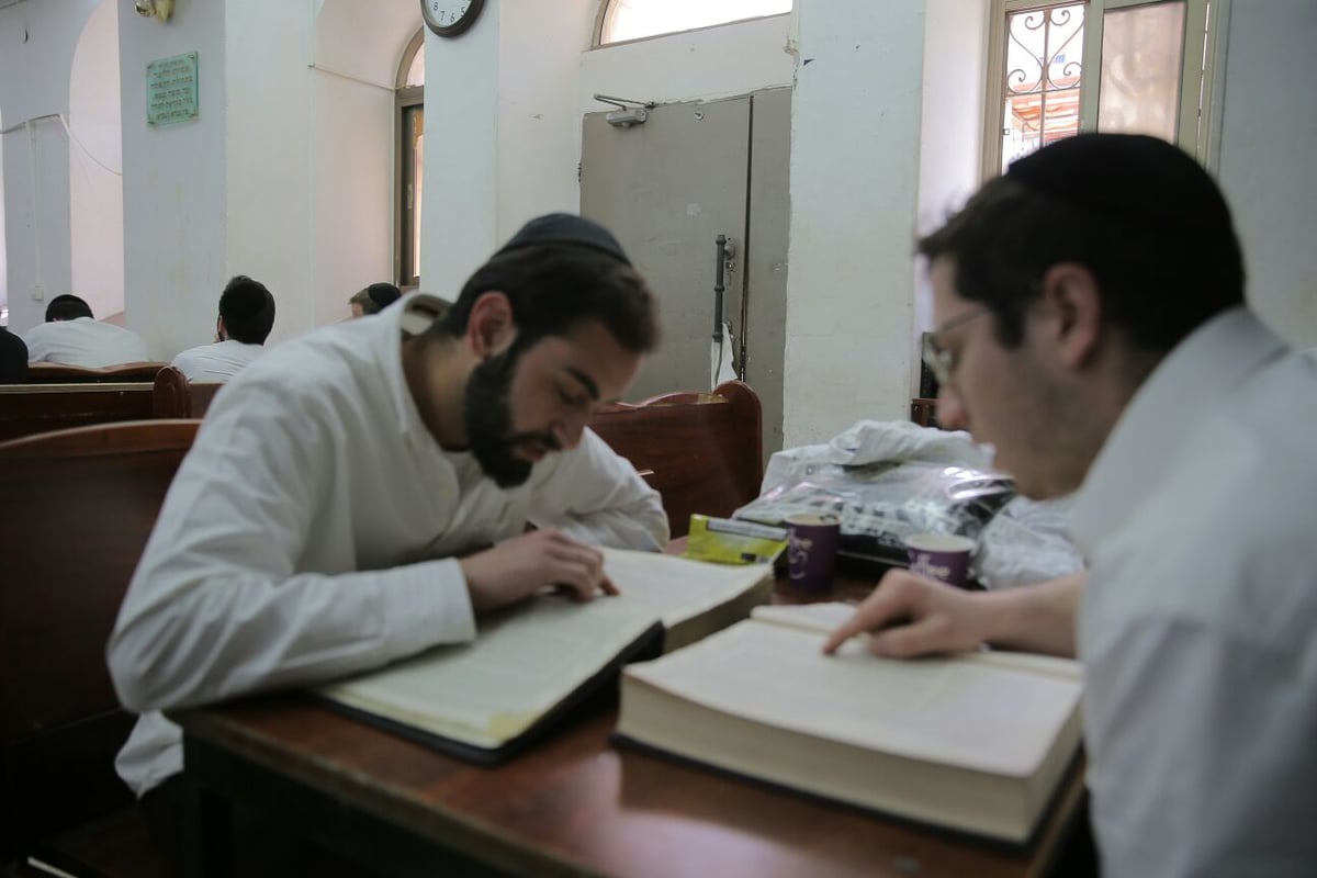 בישיבת רש"י אין "בין הזמנים" • צפו בתיעוד