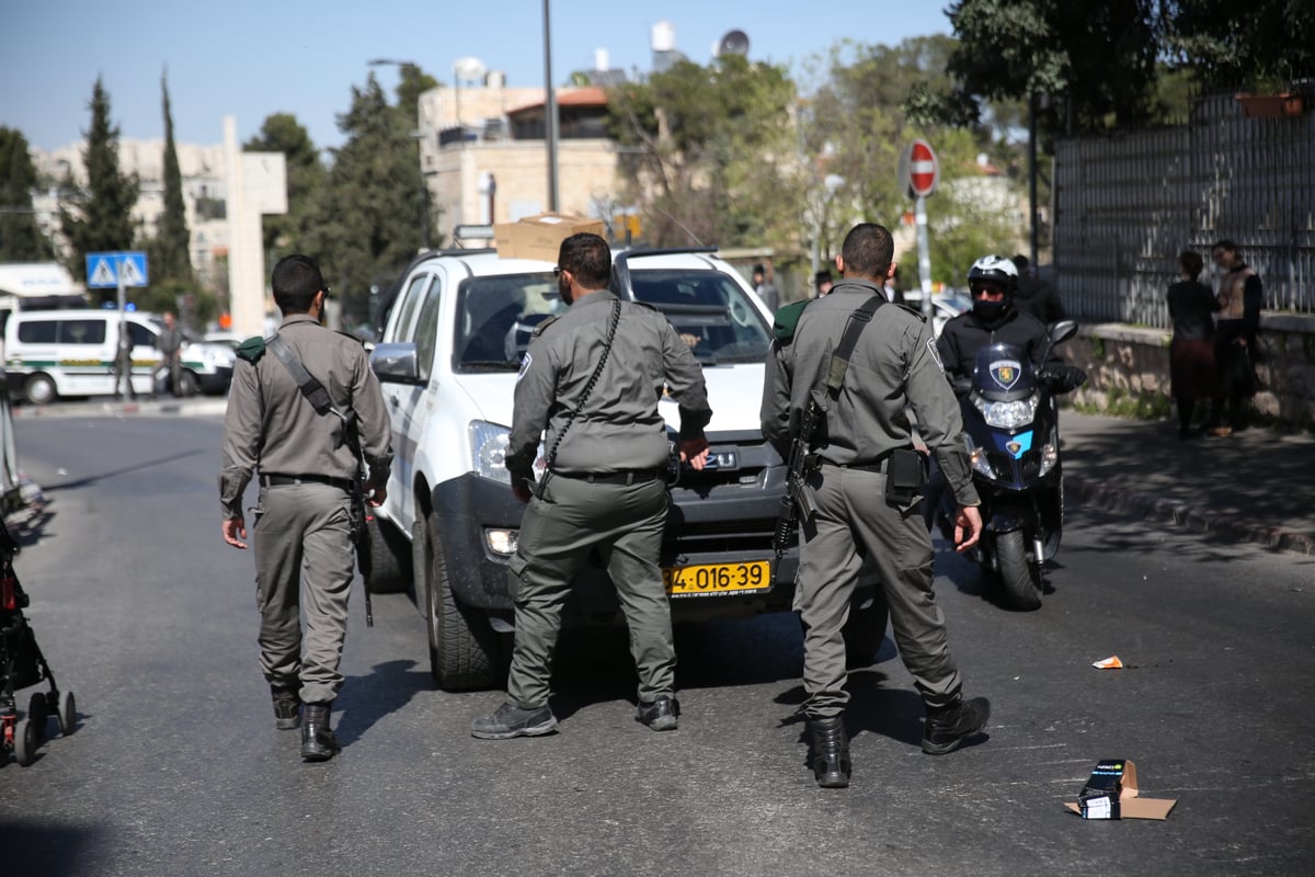 מאה שערים: ה'סמויים' חדרו, הותקפו ועצרו