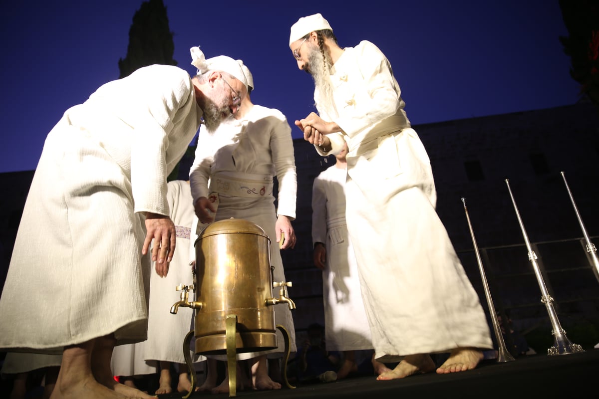 תיעוד מיוחד: כך הוקרב קרבן פסח • גלריה