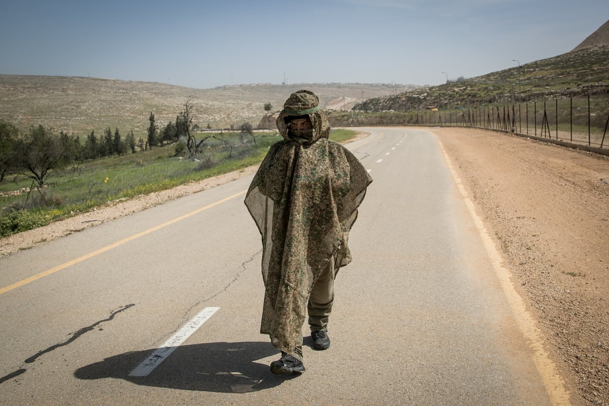 "פלסטיני" חדר לישראל ונלכד • צפו בתיעוד