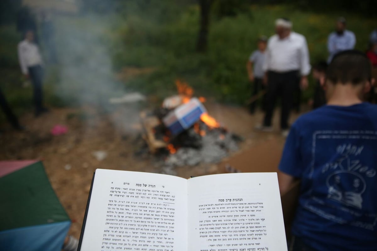 גלריה: כך שרפו את החמץ בכרמיאל • צפו