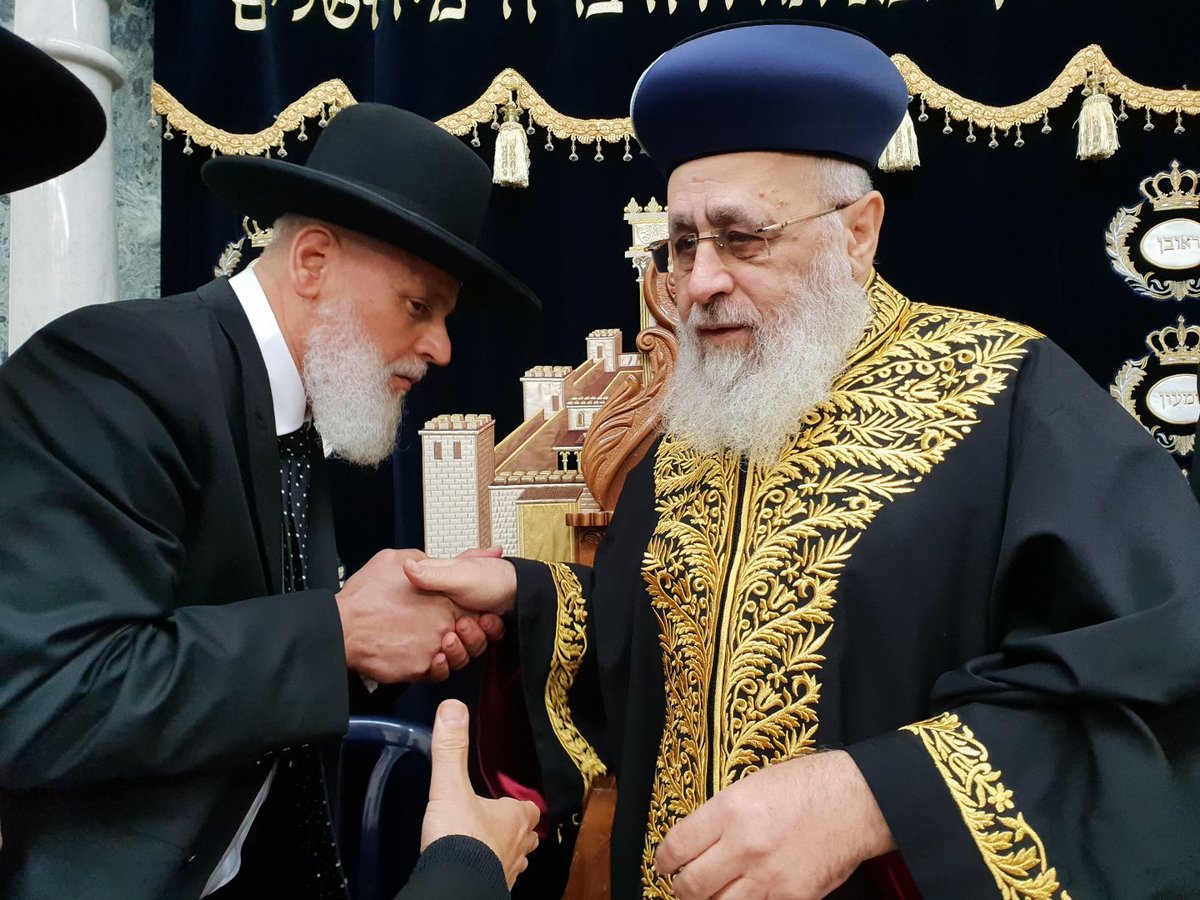 תיעוד: 'הקבלת פני רבו' לרב הראשי הגר"י יוסף