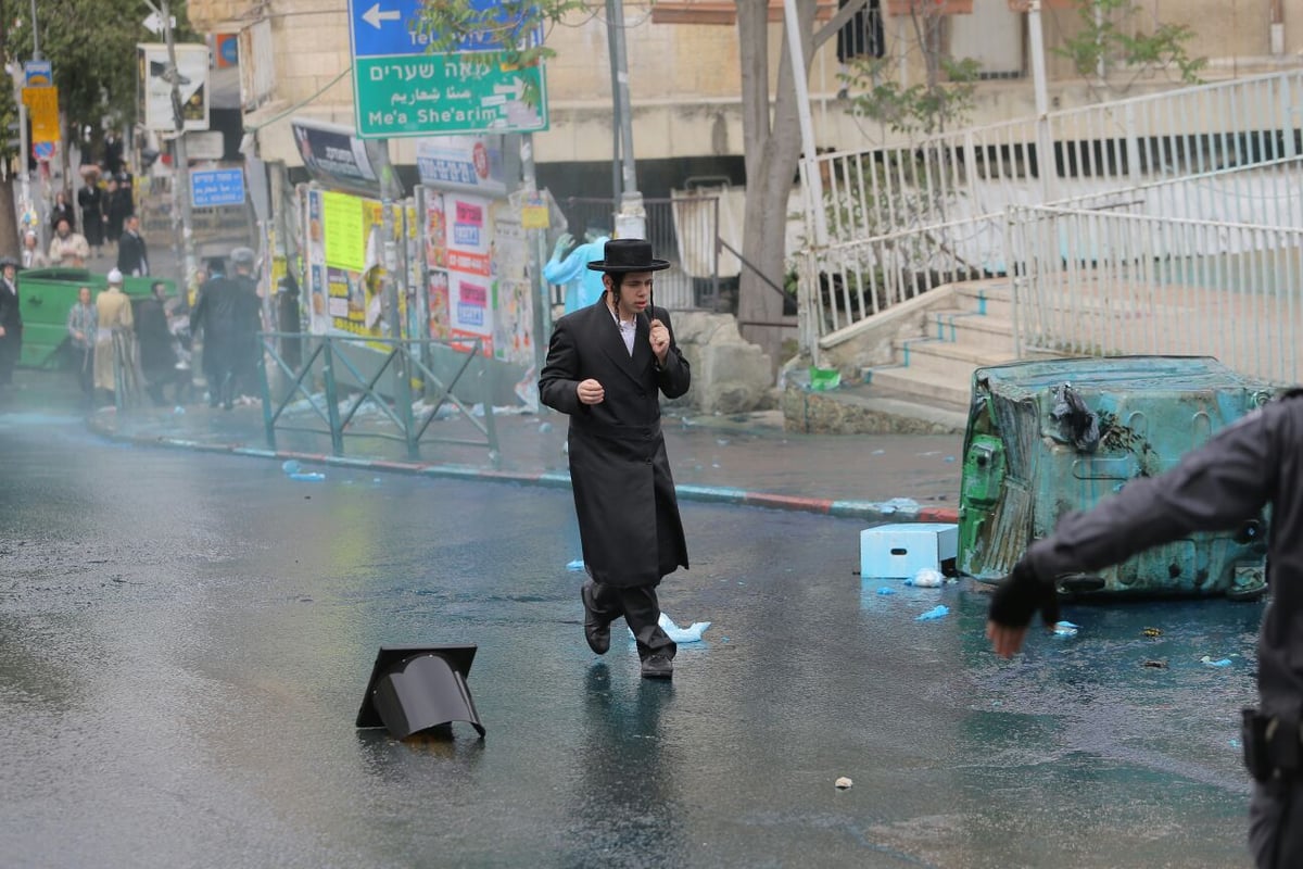 נתיחת התינוק: הפגנות סוערות בירושלים