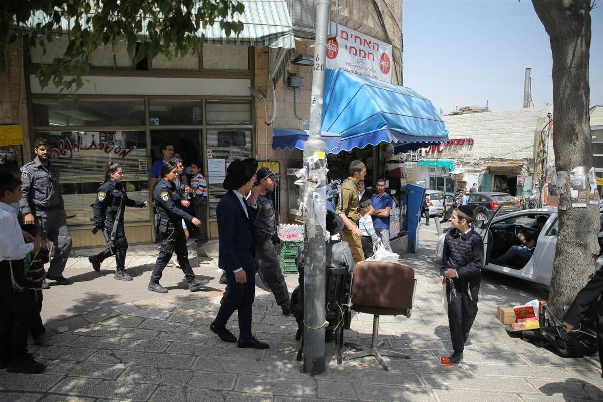 חייל חולץ ממאה שערים בחסות המשטרה