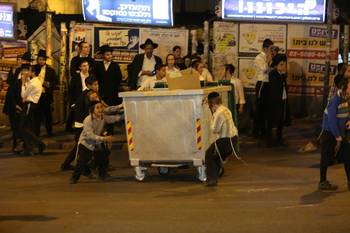 הפרובוקציה של נטורי קרתא: שריפת פחים בצפירה