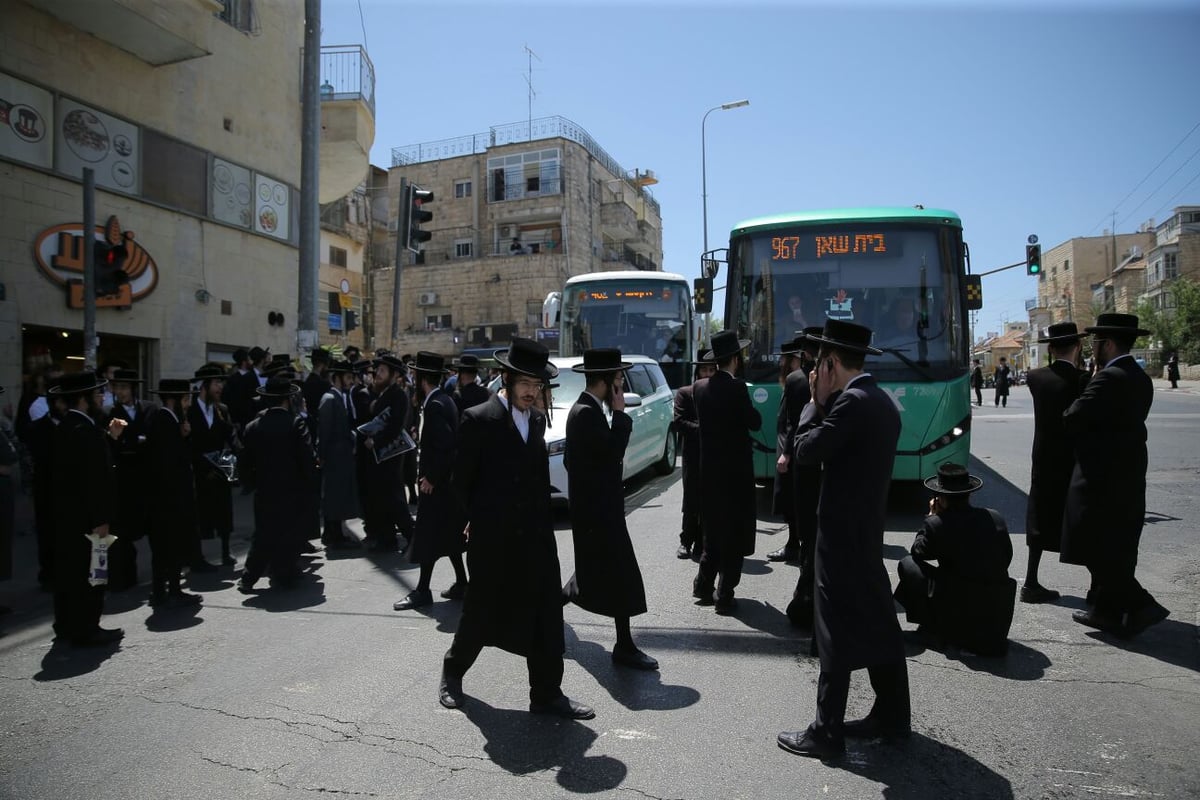 בגלל מעצר הנערה: הפגנות בבית שמש ובירושלים