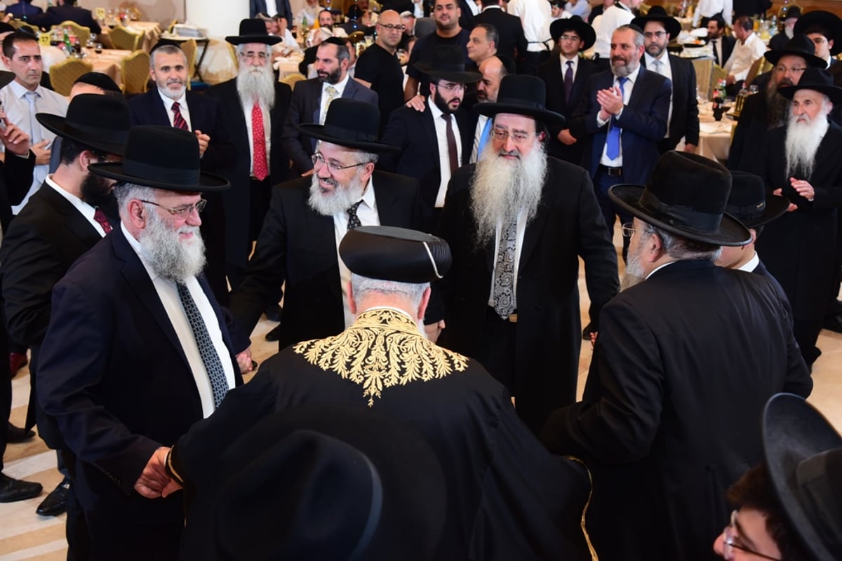 סימני השלום: רבני ובכירי ש"ס בשמחת אלקסלסי