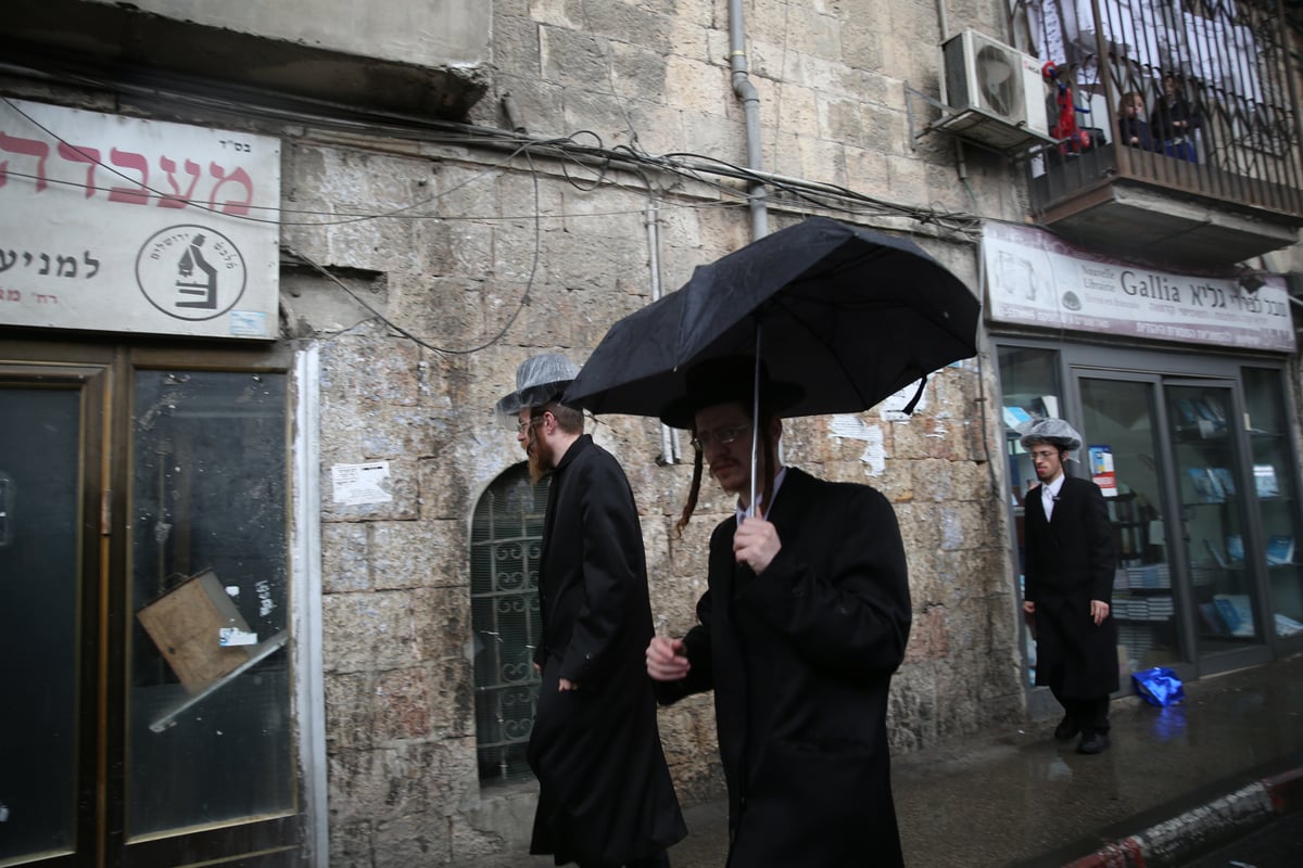 זרנוק ענק של מים: כך נראתה ירושלים • צפו