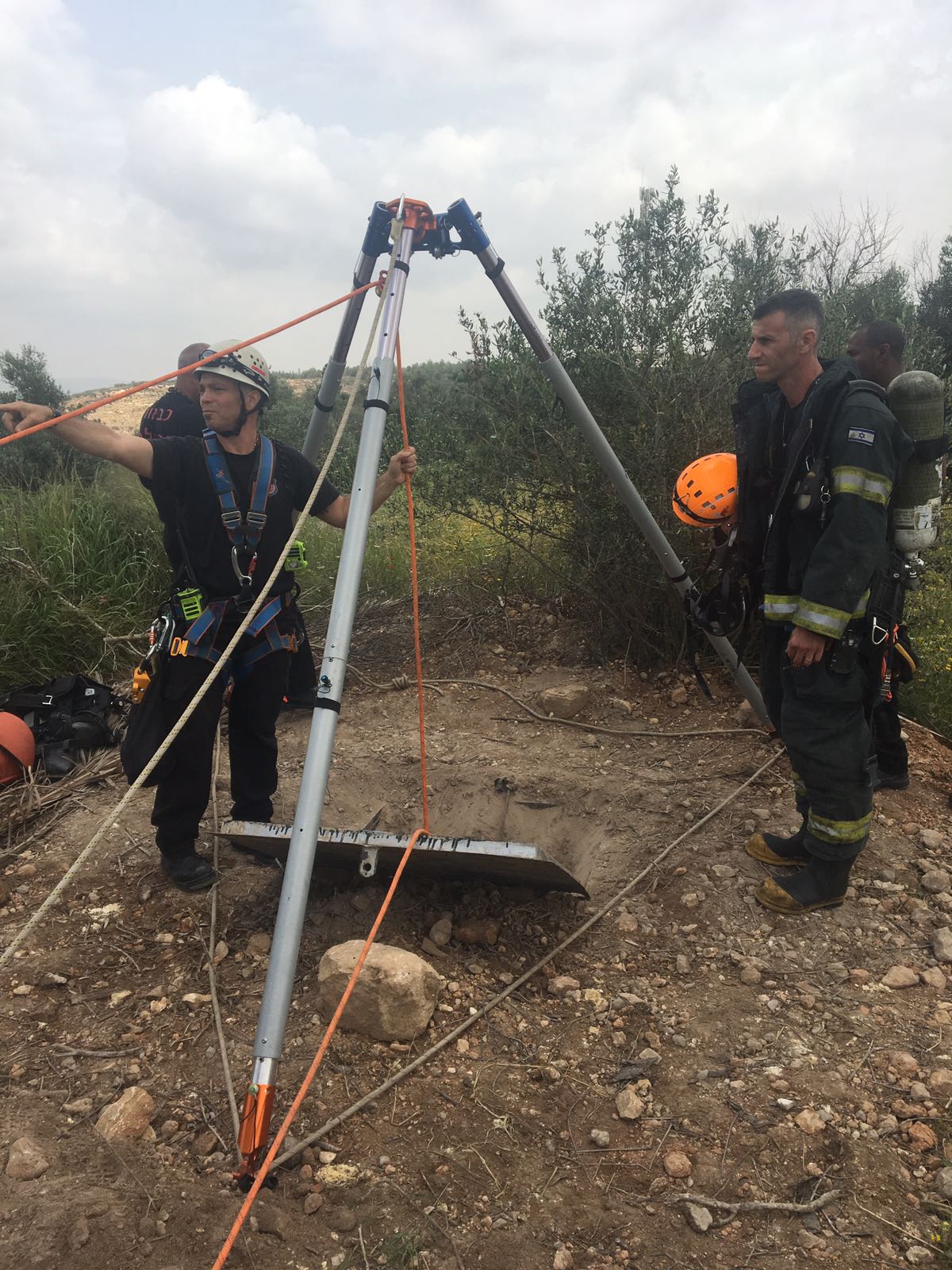 הרוג ופצוע בינוני חולצו מבור בשרון • צפו