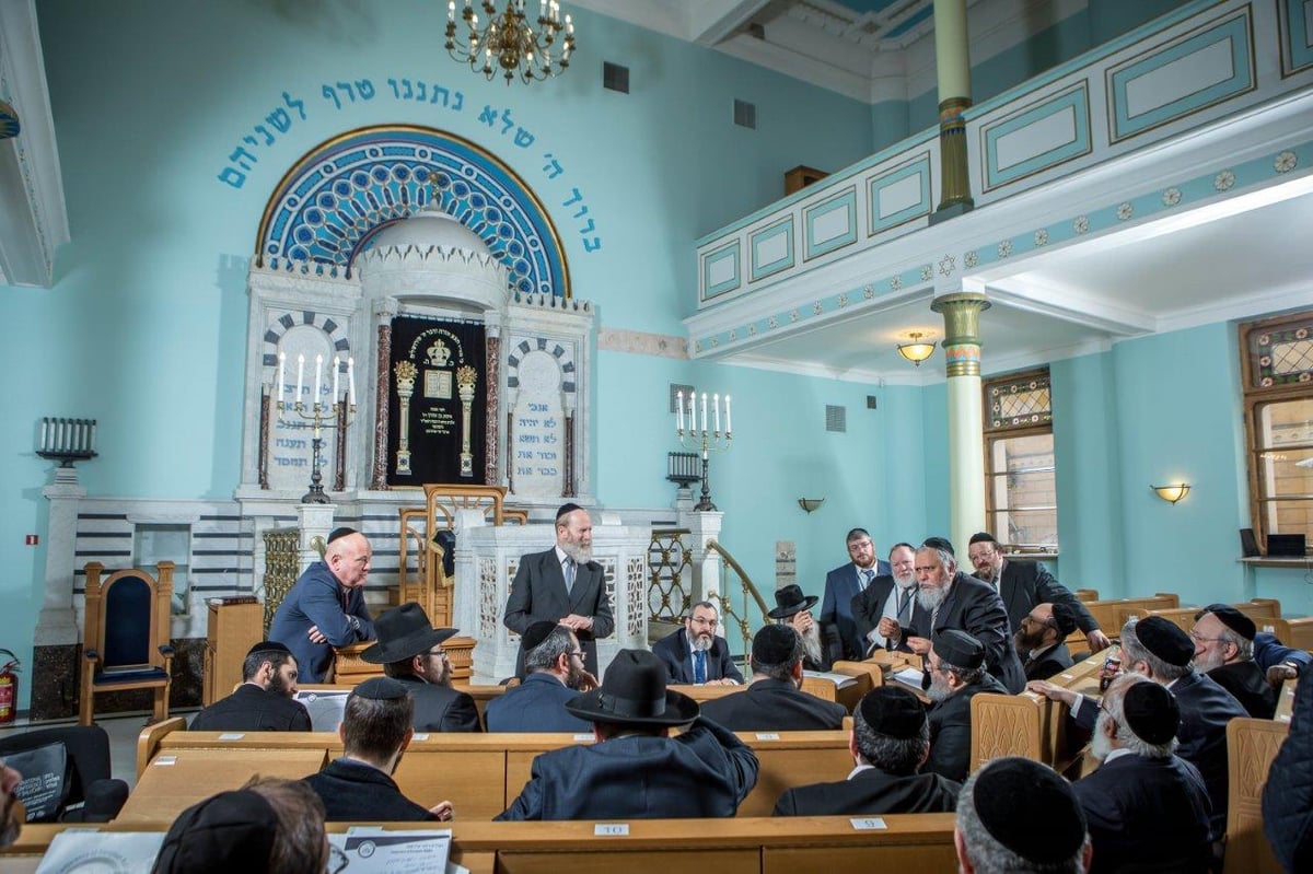 הרבנים ביכו את ההתבוללות והתייחדו עם נספי השואה