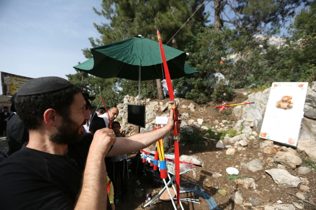 מנהג "חץ וקשת" למהדרין במירון • גלריה