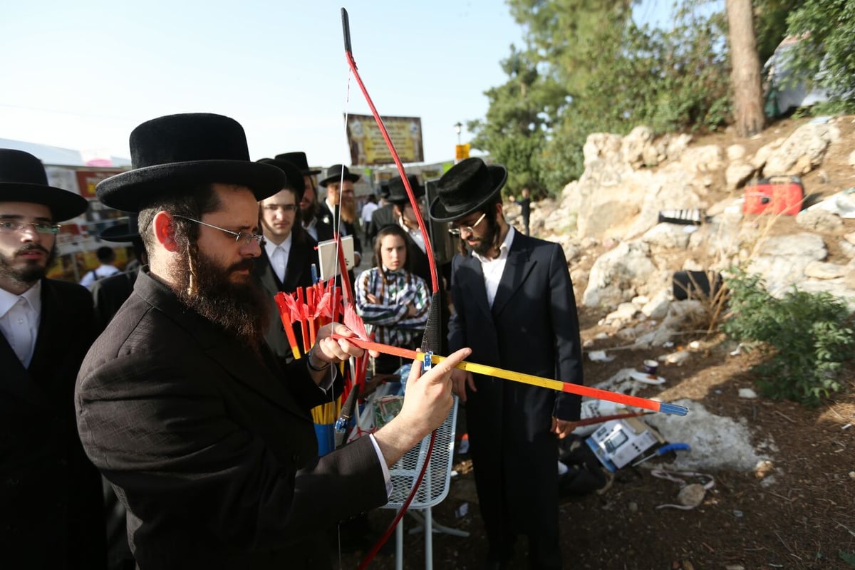 מנהג "חץ וקשת" למהדרין במירון • גלריה