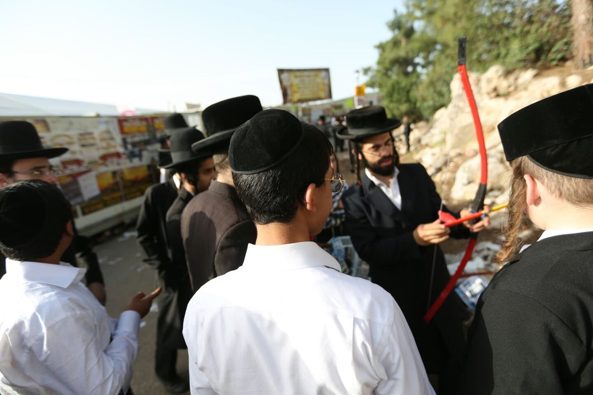 מנהג "חץ וקשת" למהדרין במירון • גלריה