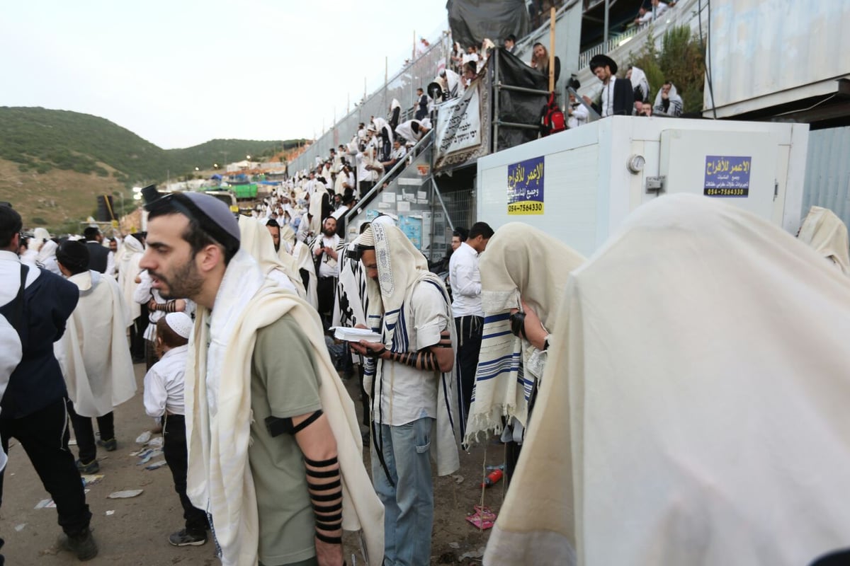 לאחר לילה של ריקודים: ה'שחרית' של ל"ג בעומר במירון