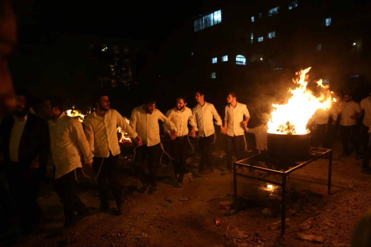 גלריה: המדורה של תלמידי ישיבת רש"י