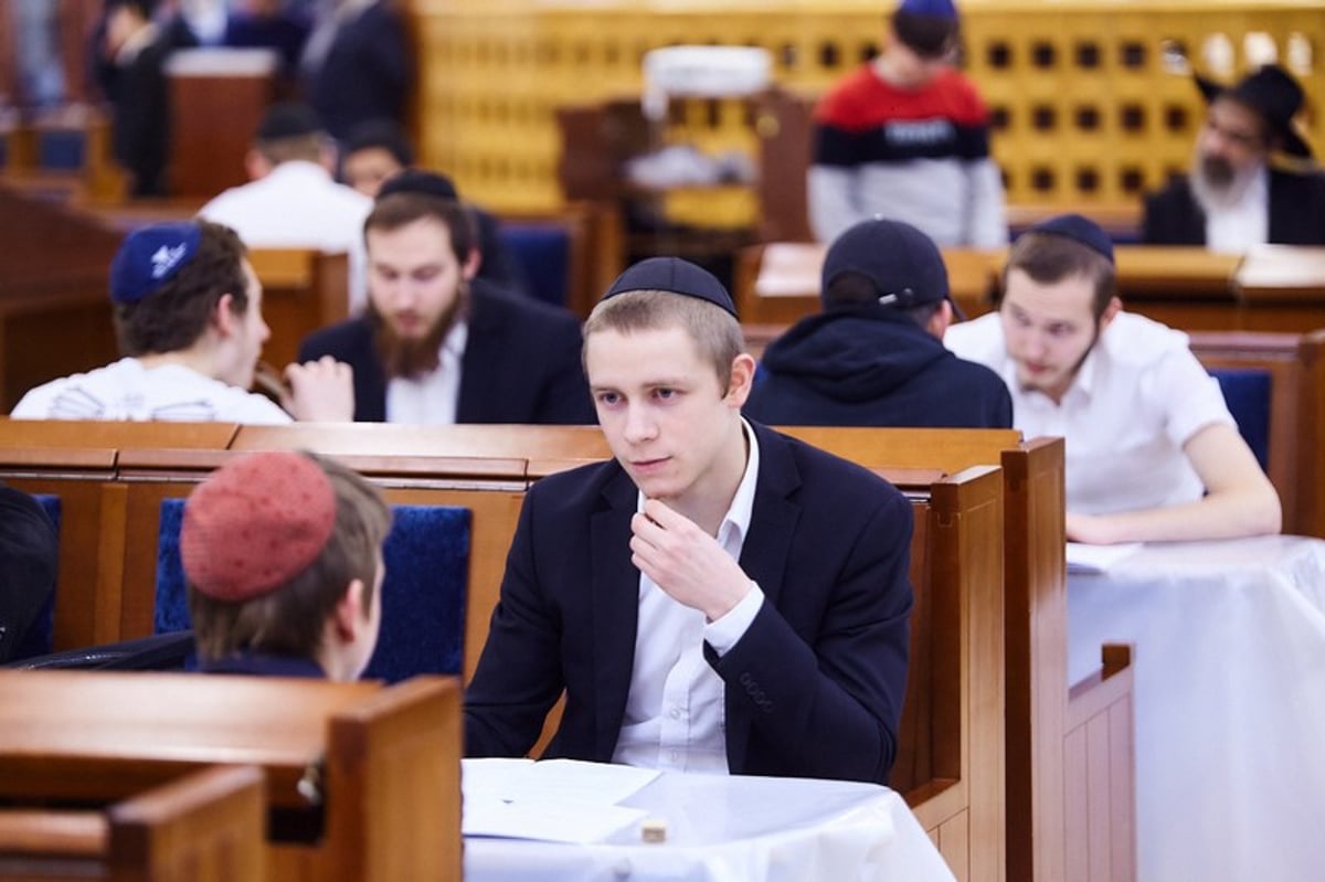 חדש במוסקבה: "שעת ישיבה" ללימוד משותף של 3 שעות