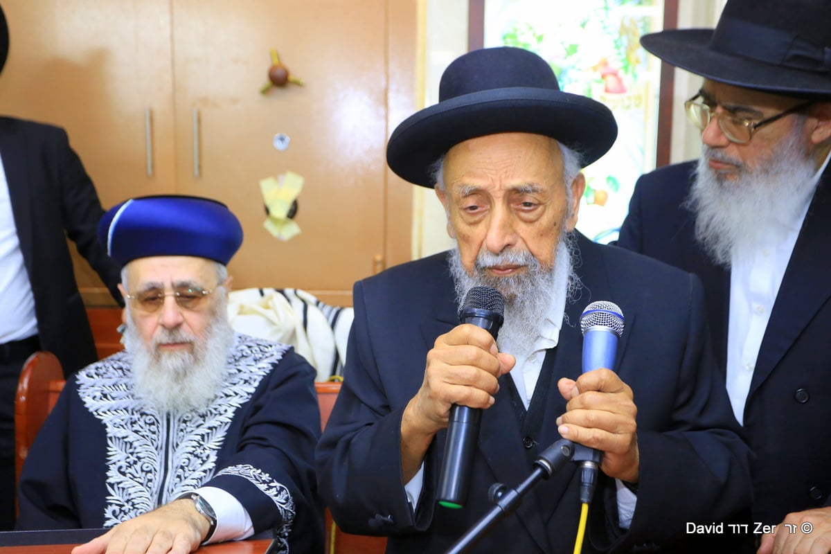 אלפים אחרי מיטת הגאון רבי יעקב כוחי זצ"ל