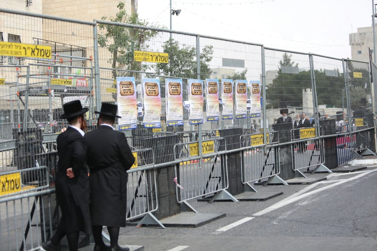 אלפי חסידים נוהרים לשמחה; כבישים נחסמו • תיעוד ראשון