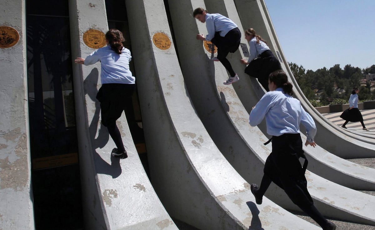 חשש בבירה: מאות תלמידות חרדיות עלולות להיזרק לרחוב