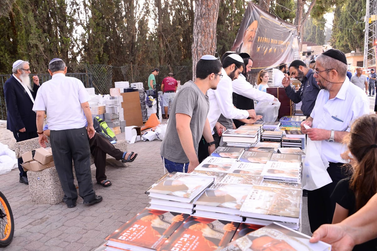 גלריה: הילולת מרן הרב מרדכי אליהו זצוק"ל