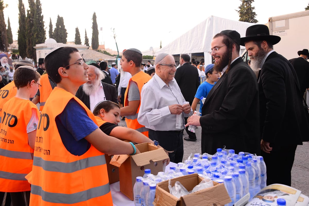 גלריה: הילולת מרן הרב מרדכי אליהו זצוק"ל