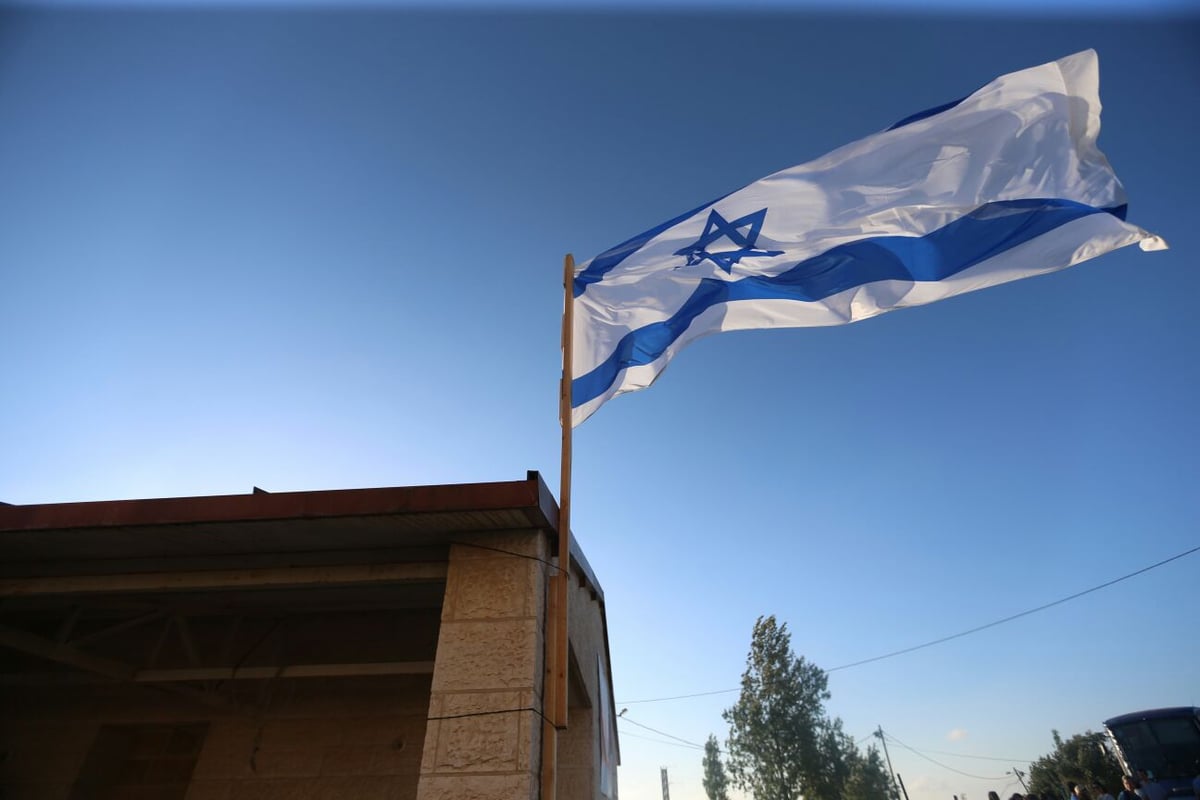 לקראת הריסת הבתים: עצרת מחאה ב'נתיב האבות'