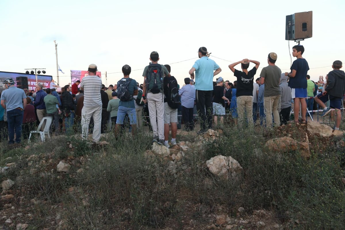 לקראת הריסת הבתים: עצרת מחאה ב'נתיב האבות'