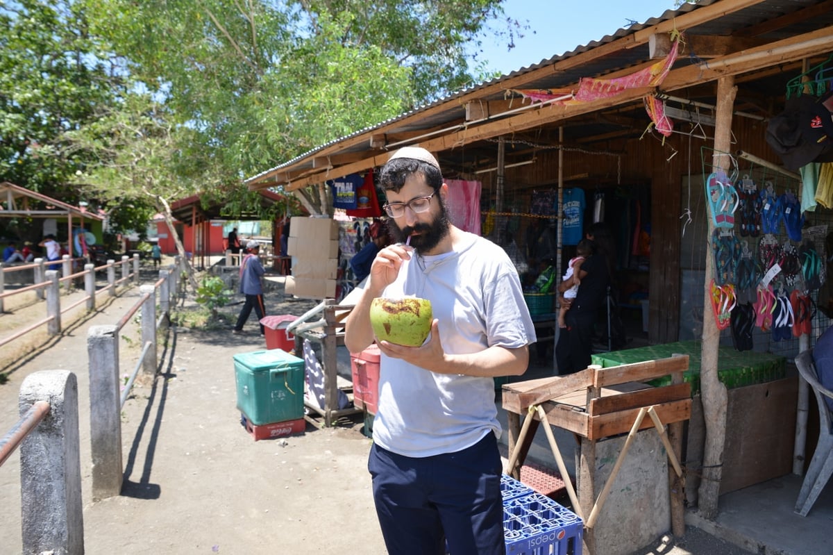 חיים יהודיים בלב הג'ונגל של 'הישרדות': גלריה מהפליפינים