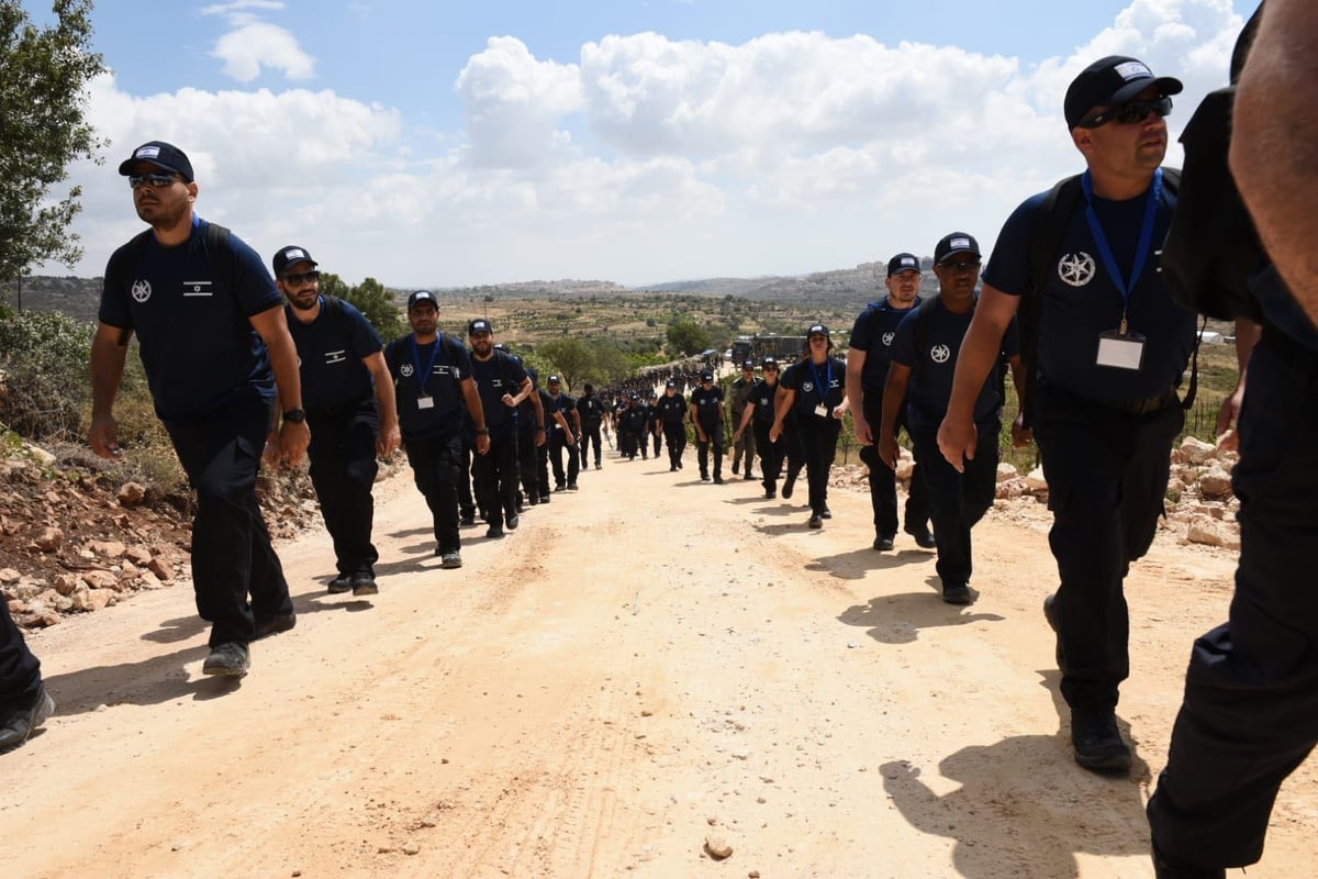 המשטרה: נתקלנו באלימות חמורה • תיעוד