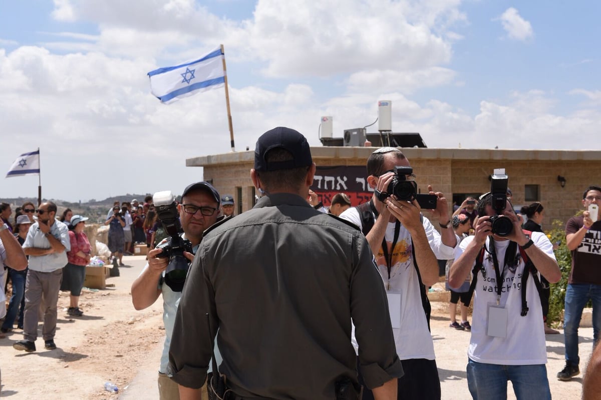 המשטרה: נתקלנו באלימות חמורה • תיעוד