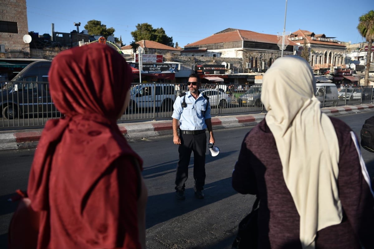 הלילה בהר הבית: 230 אלף מוסלמים • צפו