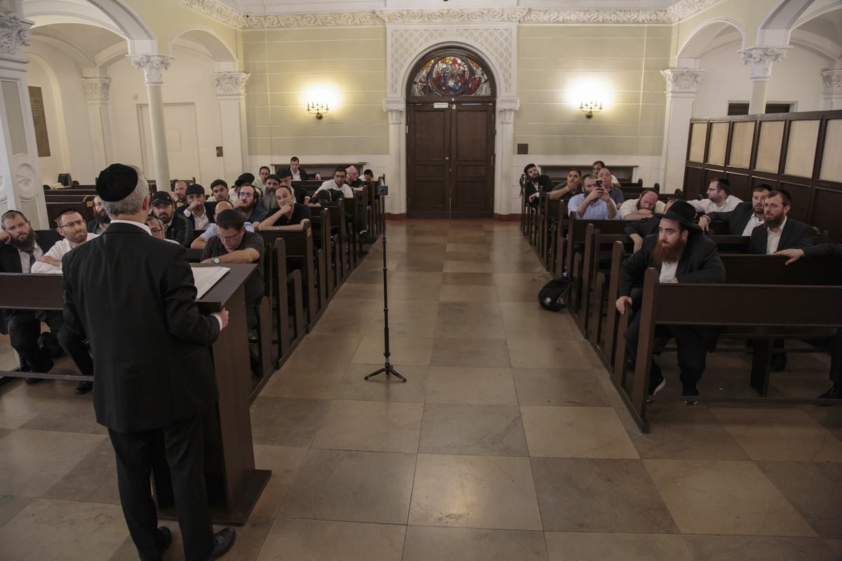 מסע הרגש והאמונה של "קול חי" בפולין • גלריה