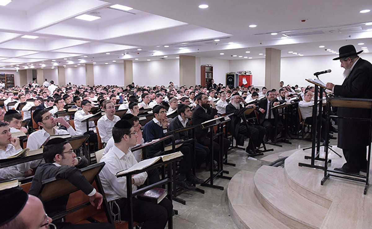 הגר"ד לנדו בישיבת נתיבות חכמה, באדיבות המצלם