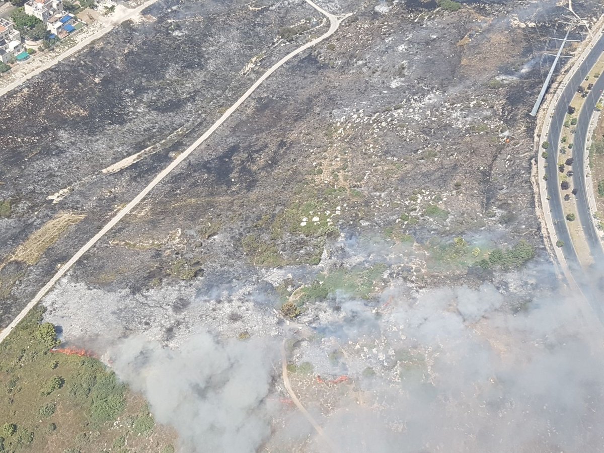 "הסתגרו בבתים": שריפה גדולה השתוללה סמוך לרמת בית שמש