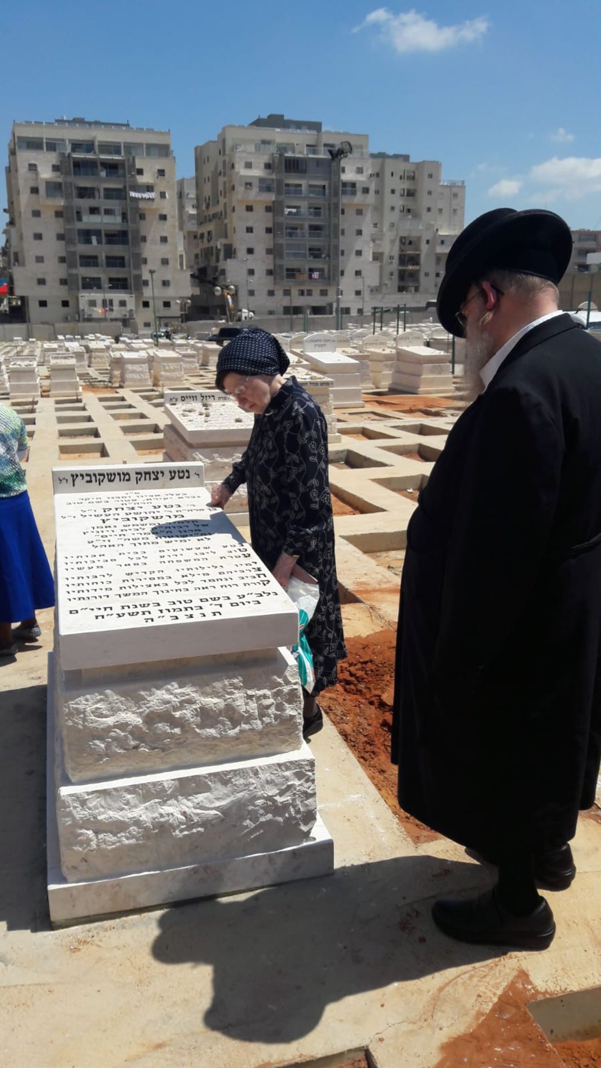 הוקמה מצבה בקבר המשב"ק המיתולוגי • תיעוד