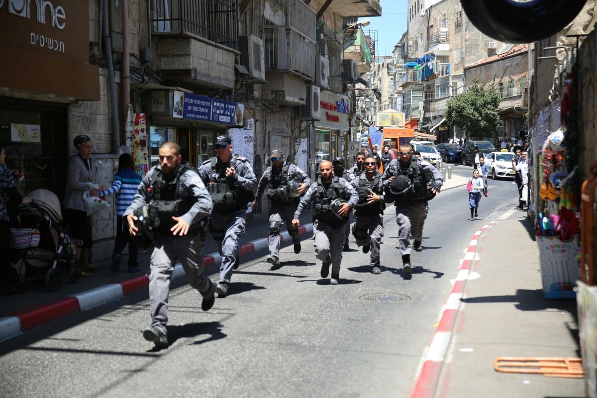 התקבלו באיפוק: פקחי המס פשטו על חנויות מאה שערים