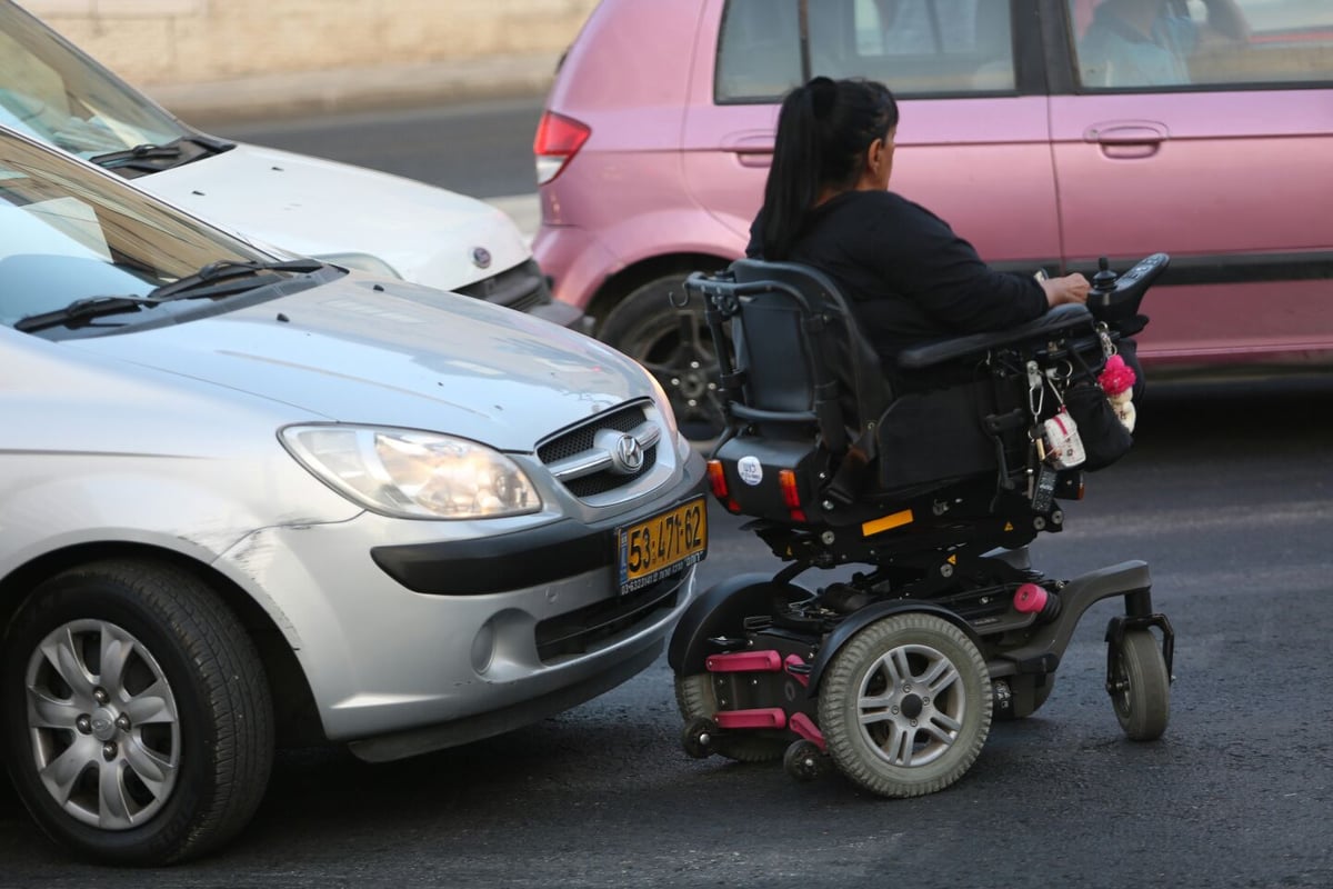 המפגינים ליד בית ראה"מ.