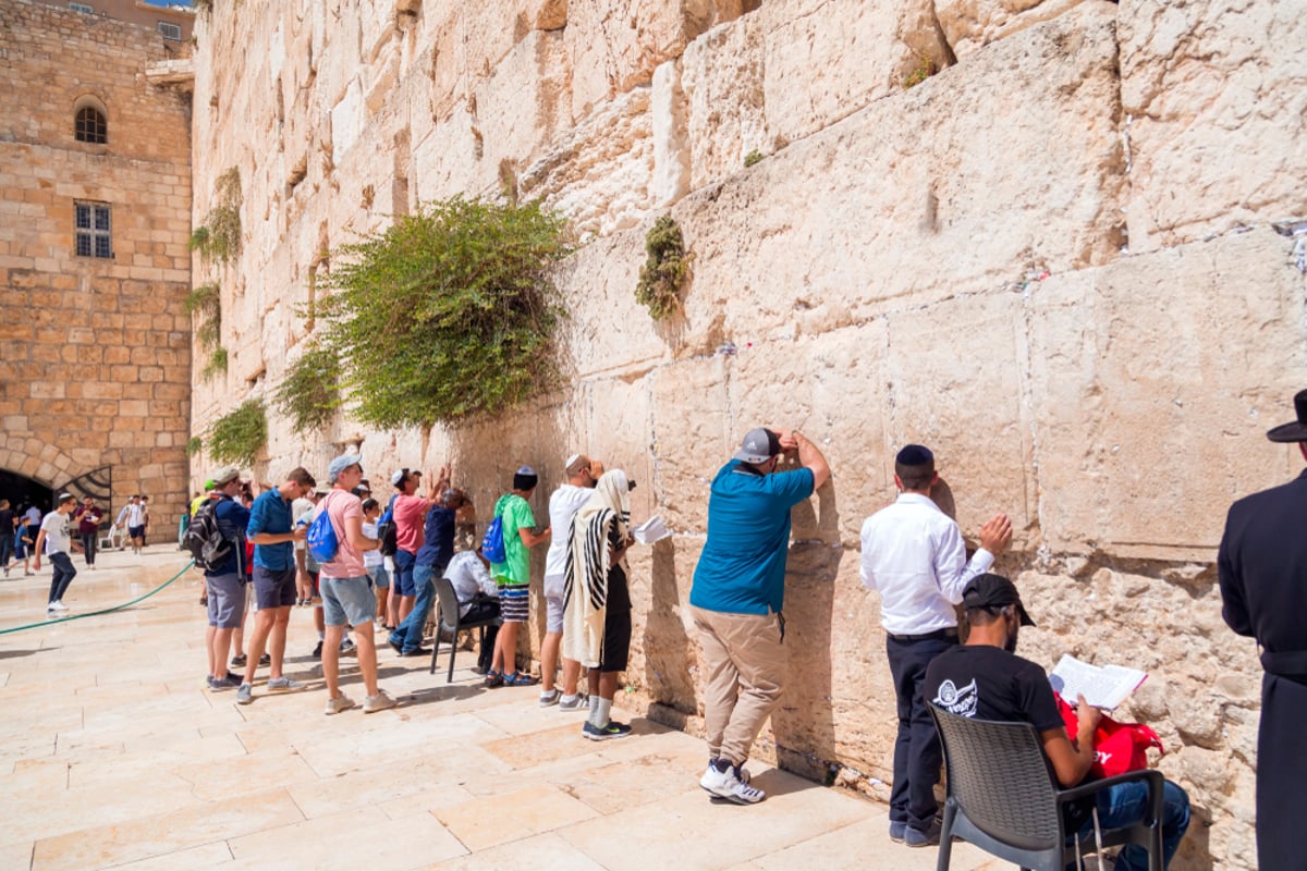 י"ז בתמוז ושלושת השבועות • כל מה שצריך לדעת