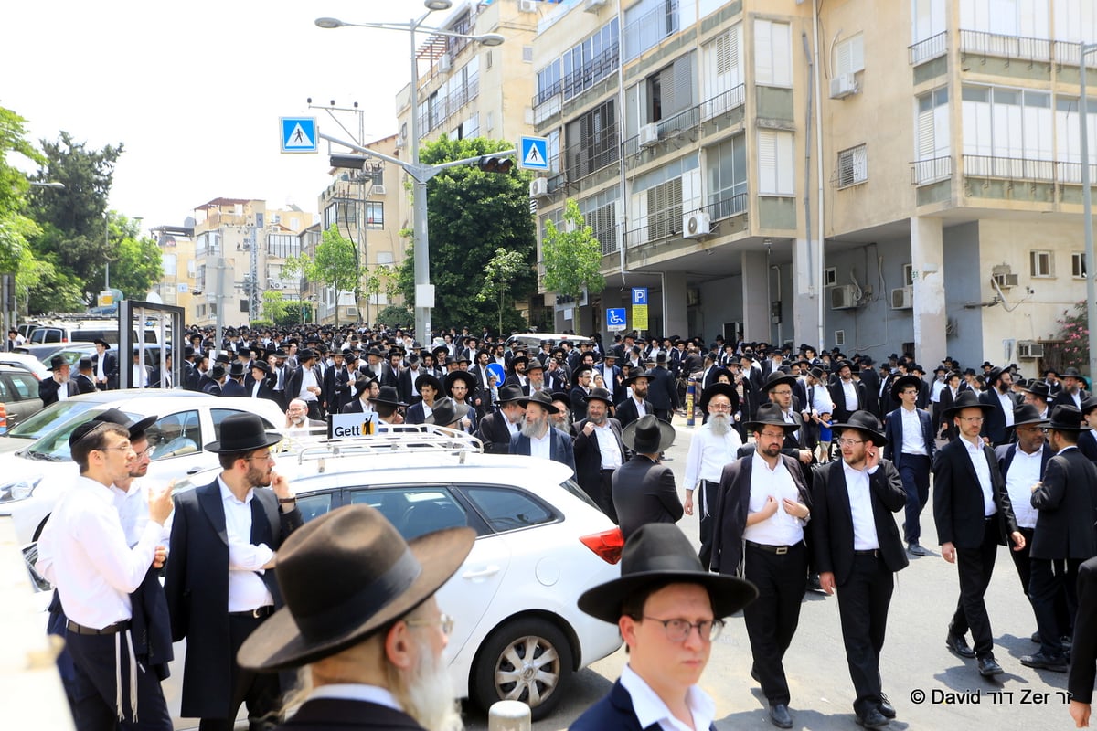 בני ברק נפרדה מהמקובל רבי  שריה דבליצקי זצ"ל