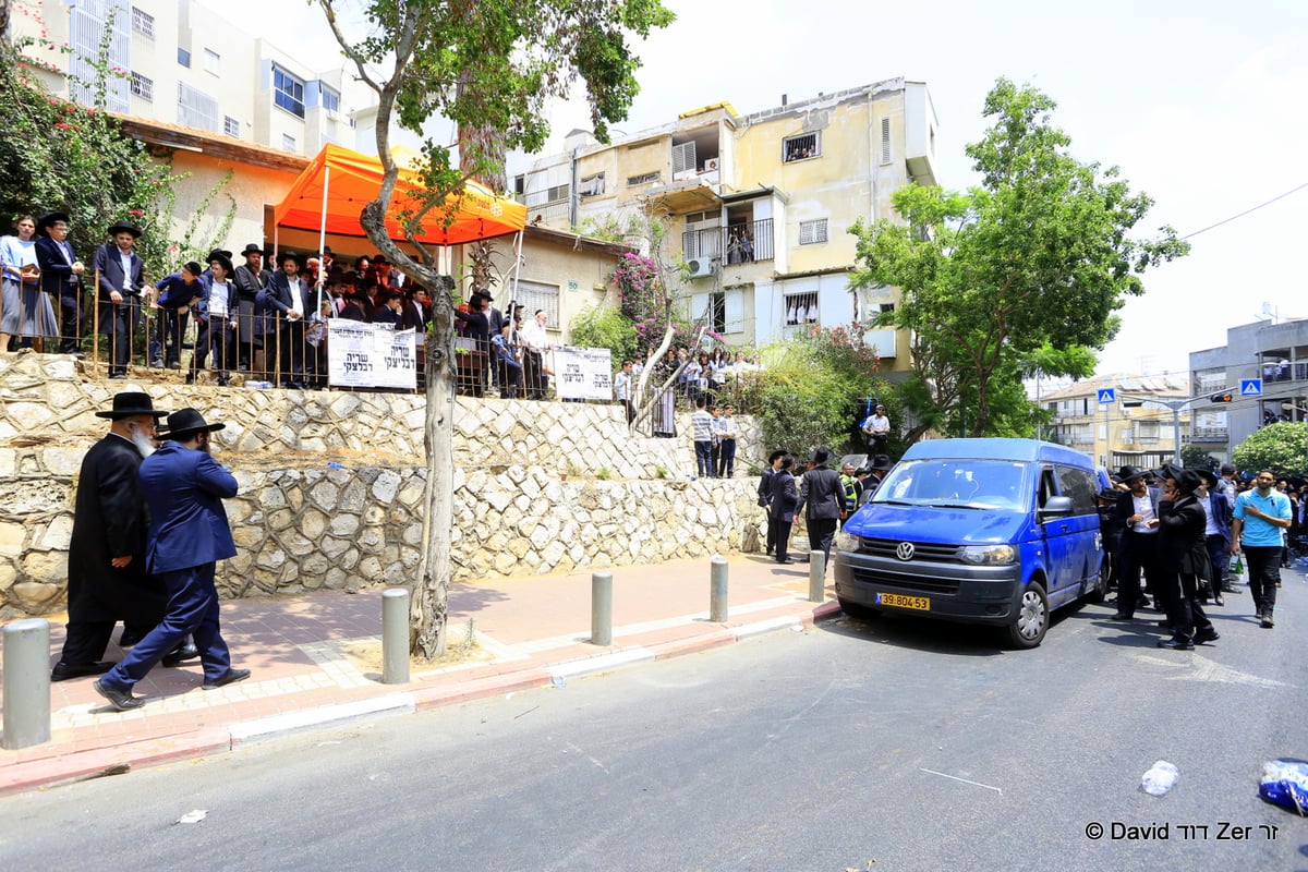 בני ברק נפרדה מהמקובל רבי  שריה דבליצקי זצ"ל