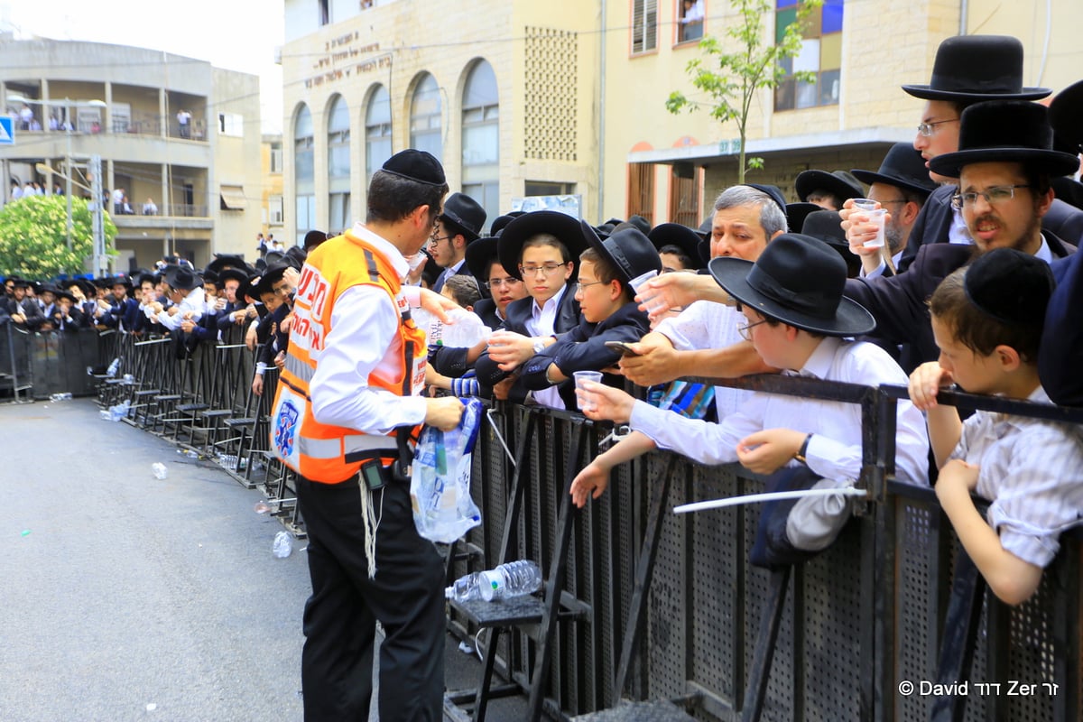 בני ברק נפרדה מהמקובל רבי  שריה דבליצקי זצ"ל