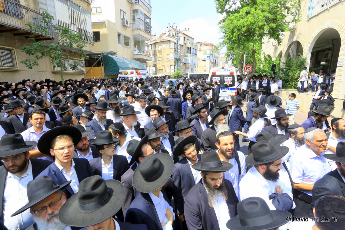 בני ברק נפרדה מהמקובל רבי  שריה דבליצקי זצ"ל