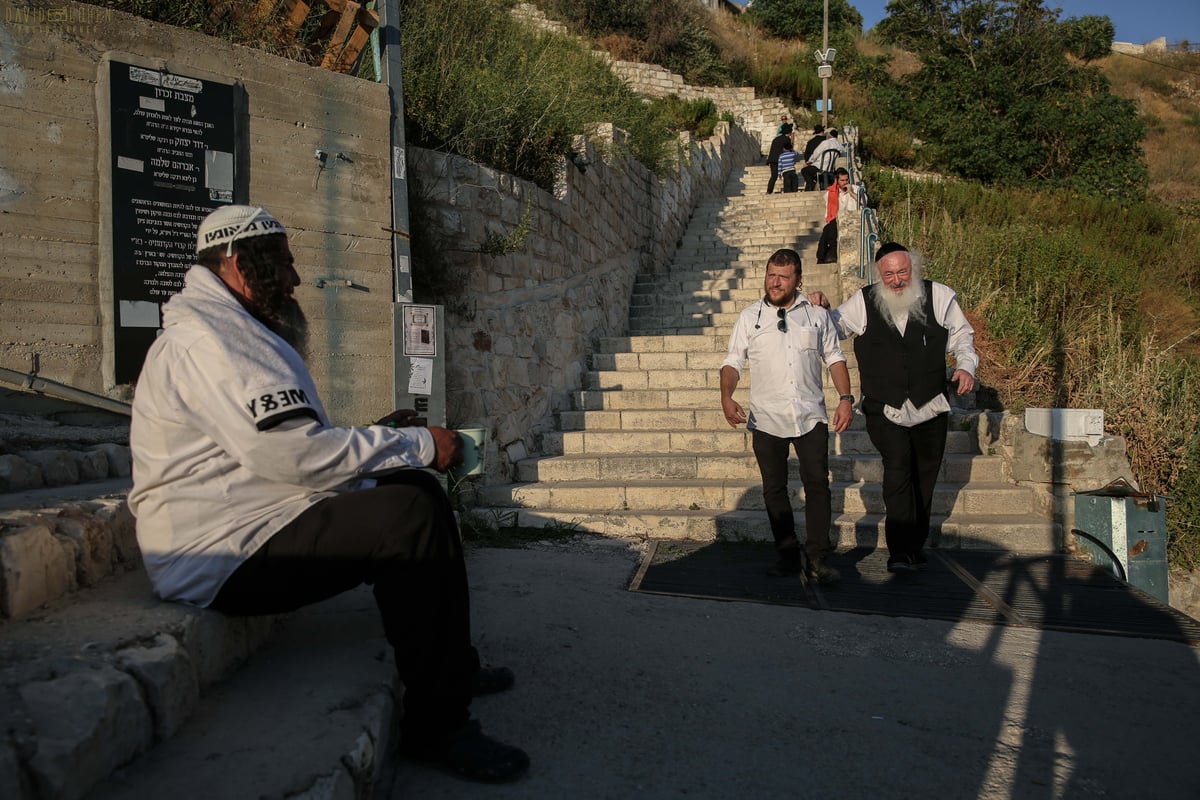 וידאו ותמונות: הילולת האר"י בצפת • צפו