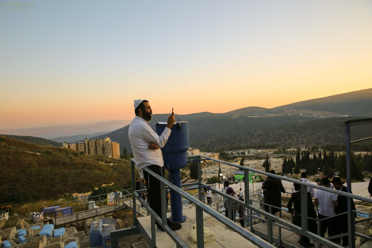 וידאו ותמונות: הילולת האר"י בצפת • צפו