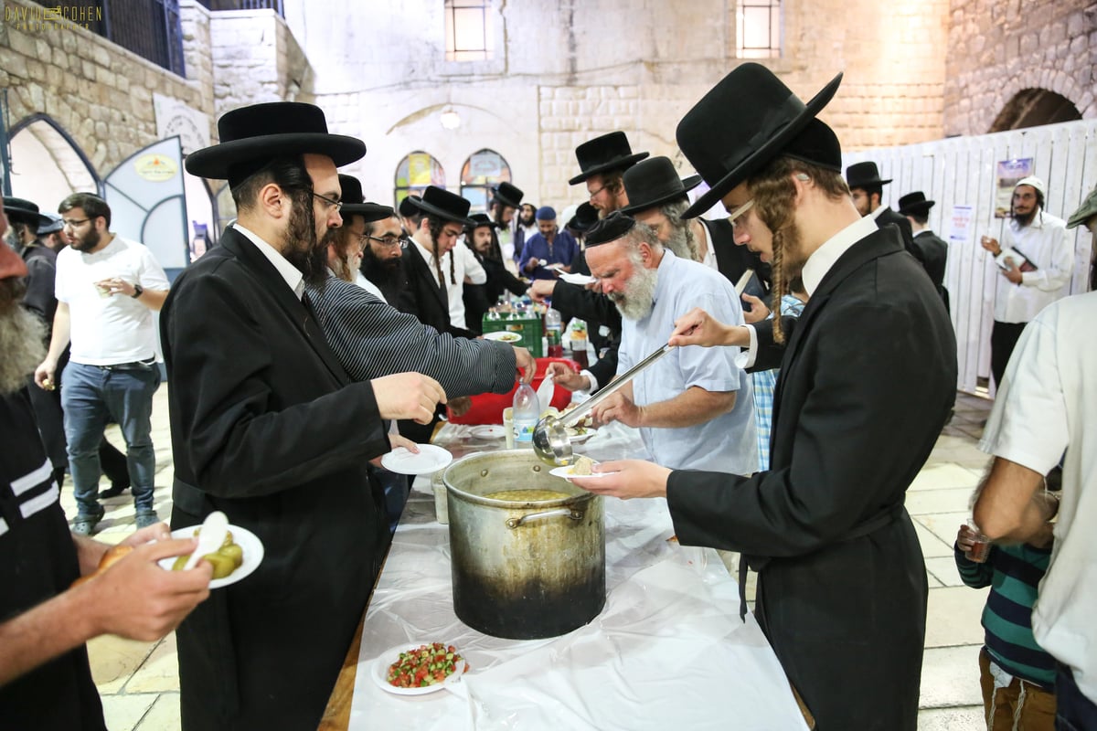 תיעוד מסכם • תשעה באב בצפת ובמירון